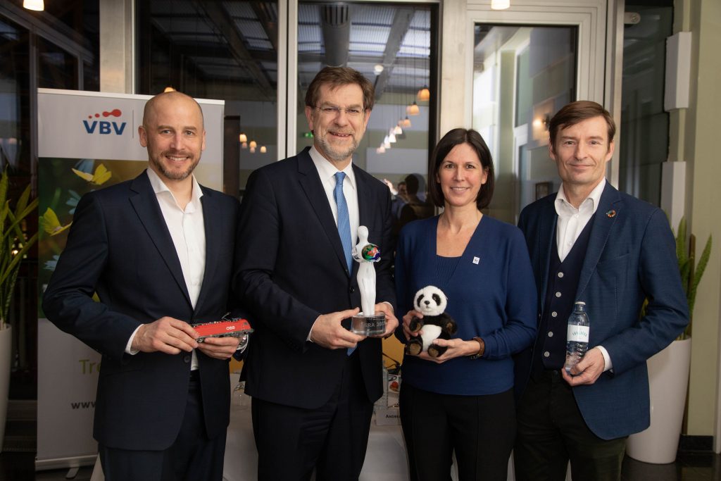 Initiative Climate Group (vlnr) Clemens Först (ÖBB Rail Cargo Group), Andreas Zakostelsky (VBV Gruppe), Andrea Johanides (WWF) und Herbert Schlossnikl (Vöslauer)