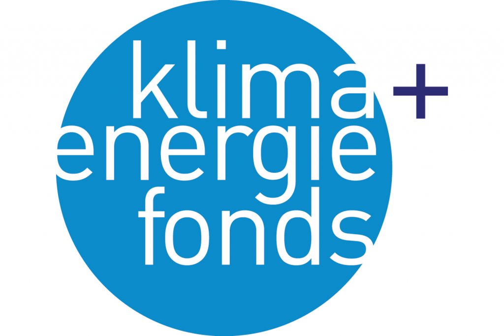 Klima- und Energiefonds Logo, blauer Kreis mit weißer Schrift und dunkelblauem Plus rechts daneben